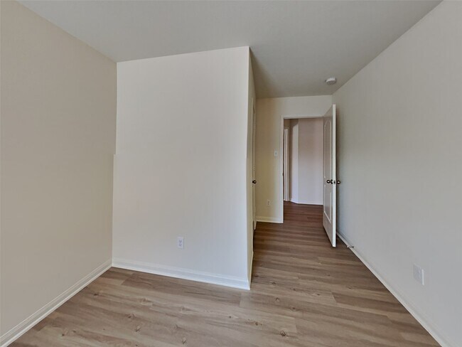 Building Photo - 21115 Baltic Rain Dr