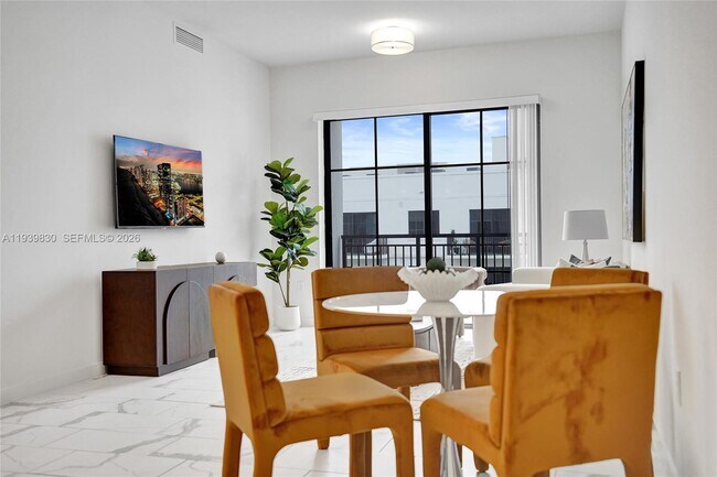 Building Photo - 101 E Camino Real