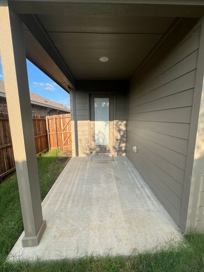 Building Photo - Charming 3-Bedroom 2-Baths Home in Magnolia
