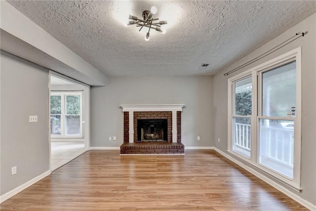 Building Photo - 1181 Izod Ct