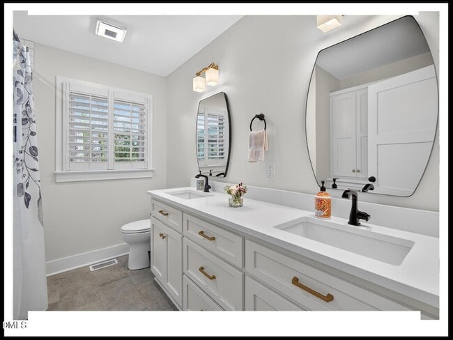 Building Photo - 5008 Autumn Dr