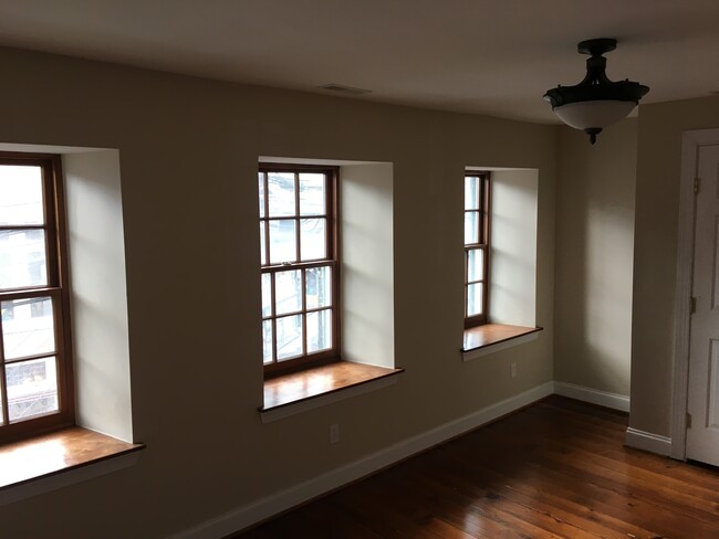 Guest bedroom - 8198 Main St