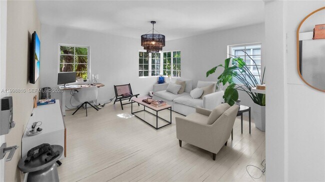 Building Photo - 645 Michigan Ave