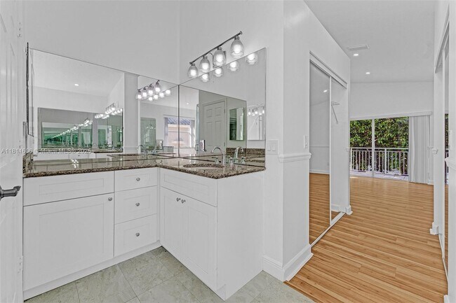 Building Photo - 4741 NW 94th Ct