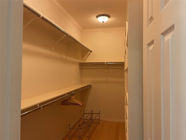 Building Photo - 156 Harbour Town Dr