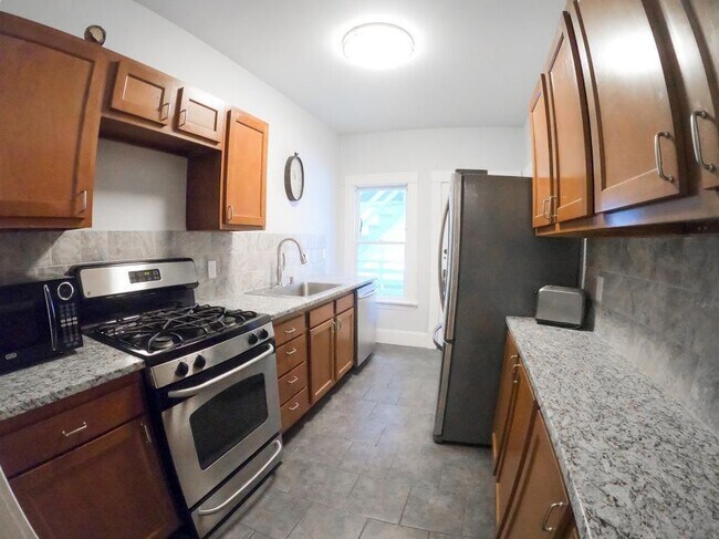 Building Photo - 3444 Colfax Ave S