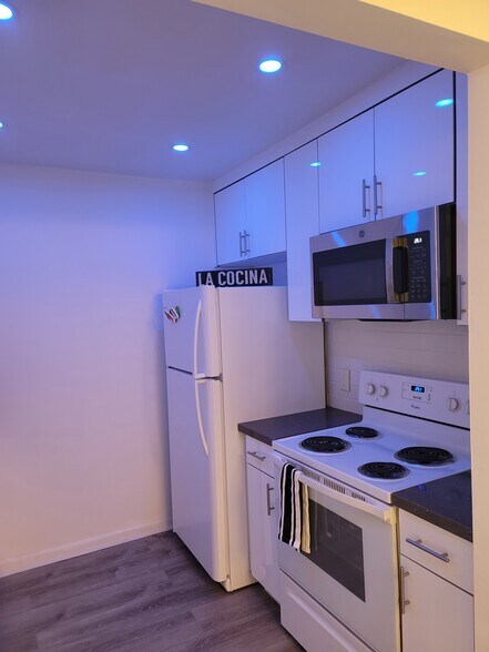 Building Photo - 151 SW 134th Way