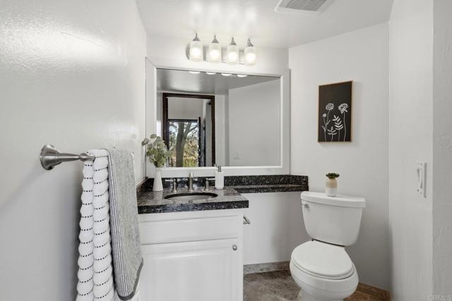 Building Photo - 8608 Villa La Jolla Dr
