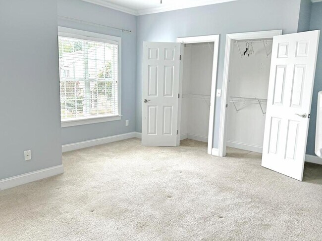 Building Photo - 56 Nandina Dr