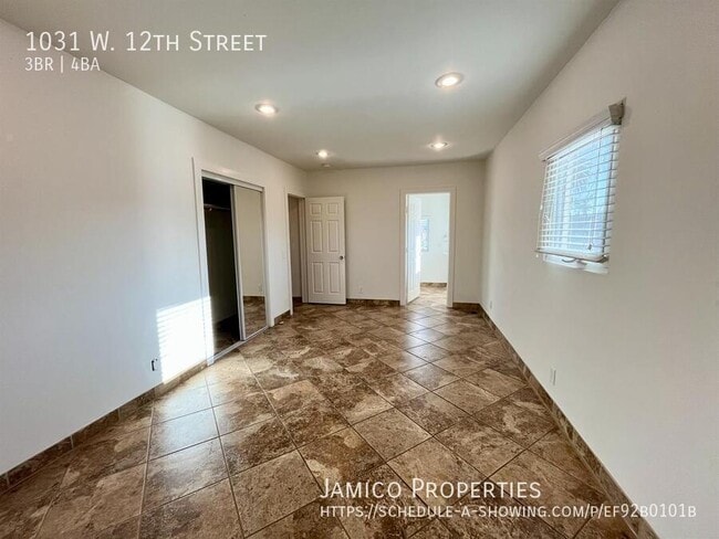 Building Photo - 1031 W 12th St