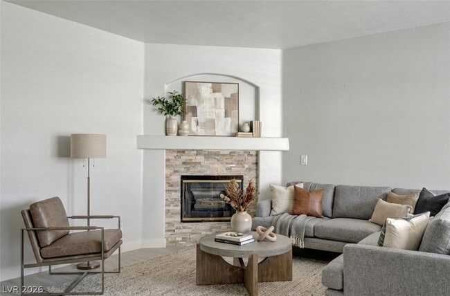 Building Photo - 1900 N Torrey Pines Dr