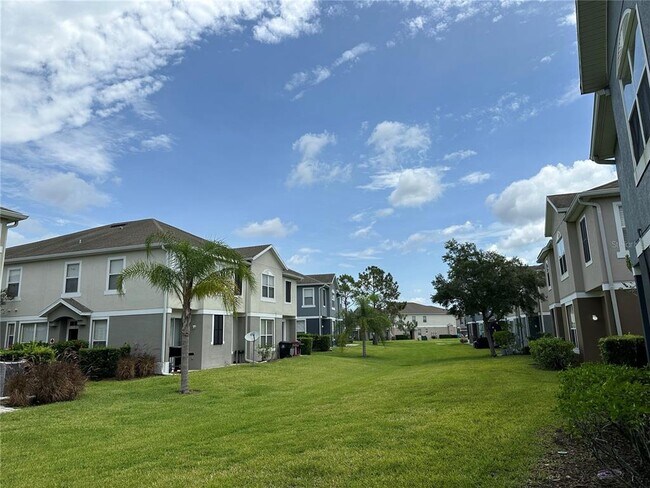 Building Photo - 6624 S Goldenrod Rd