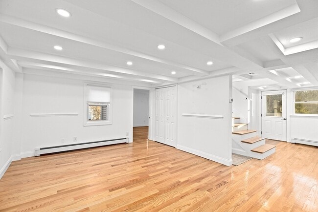 Building Photo - 151 Hull St
