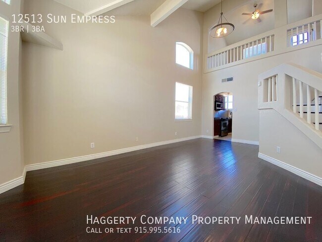 Building Photo - East El Paso 3 bed Refrig A/C with Loft an...