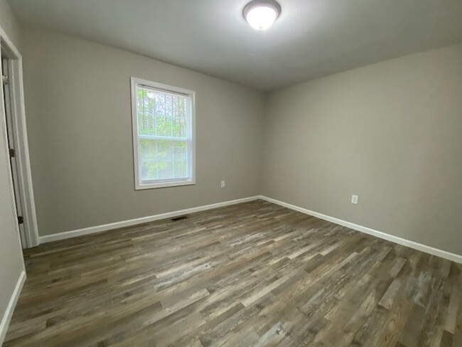 Building Photo - 3 bedroom, 2 bath new construction home