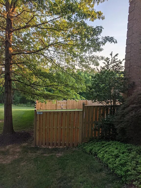 Building Photo - 152 English Run Cir