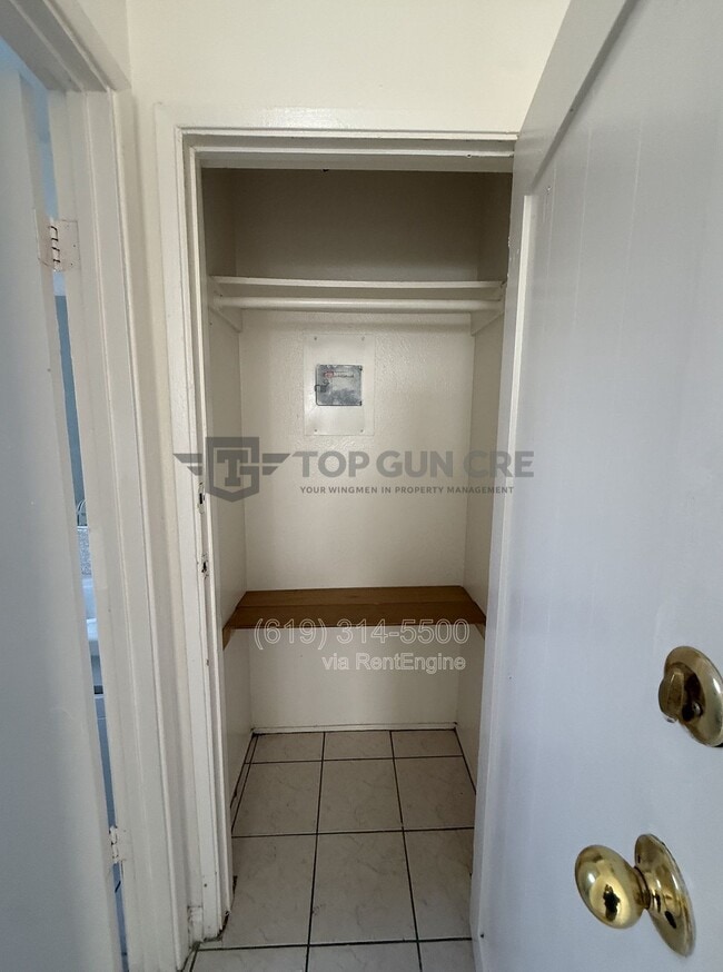 Building Photo - 3871 Marlborough Ave