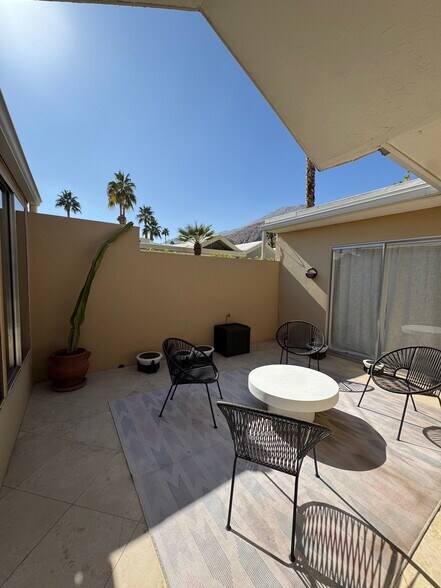 Building Photo - 193 W Merito Pl