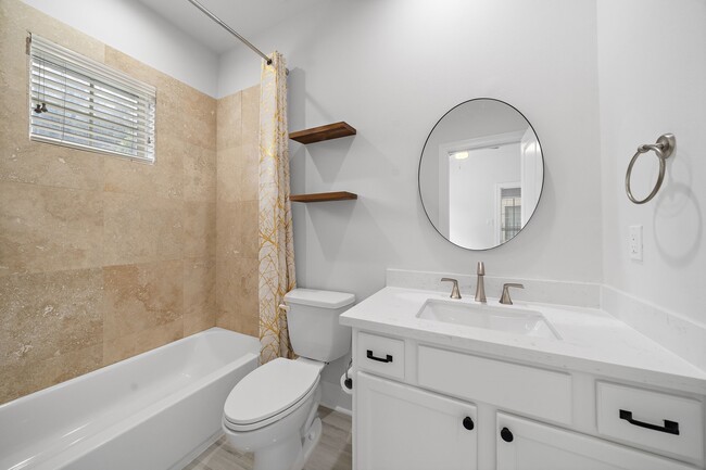 Building Photo - 2924 Leeland St