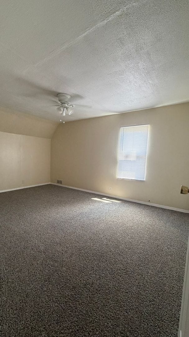 Building Photo - 2 bed Home for Rent .....Drive by and take a look!!!