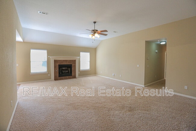 Building Photo - 6303 S 37th St