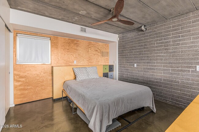 Building Photo - 7601 E 2nd St