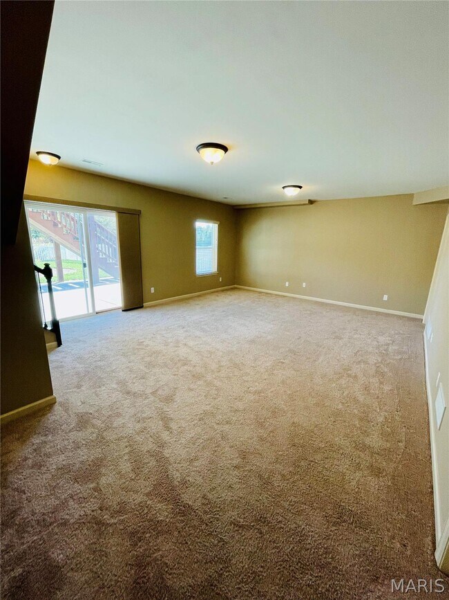 Building Photo - 1136 Welsh Dr