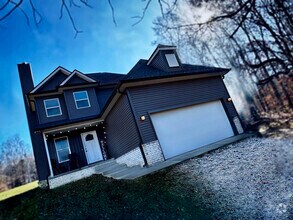 Building Photo - 101 Pine Thicket Rd