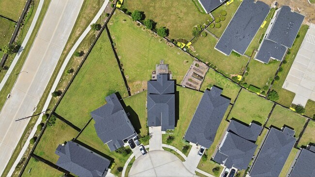 Building Photo - 7303 Bristlegrass Colony Ct