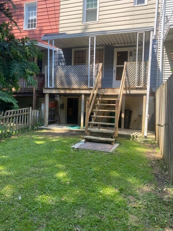 Building Photo - 485 New Dorwart St