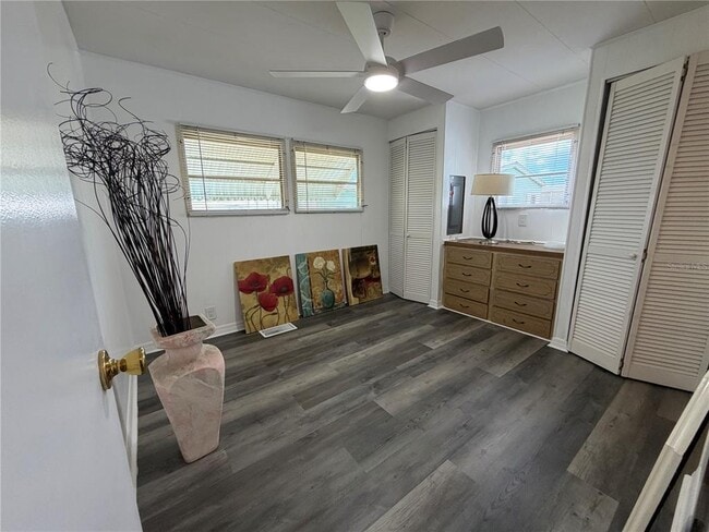Building Photo - 5221 Beechmont Ave