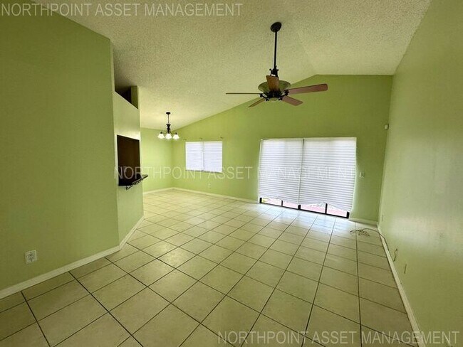 Building Photo - Charming 2BR 2BA Home w/  Full Appliance Suite • Fenced Yard • Driveway Parking in Miramar