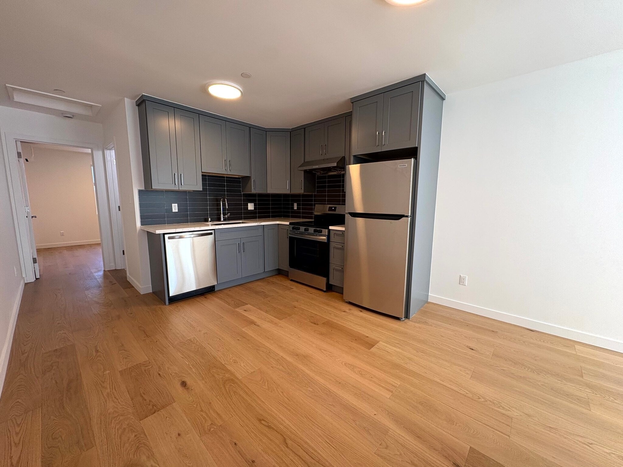 Building Photo - 1408 Shafter Ave