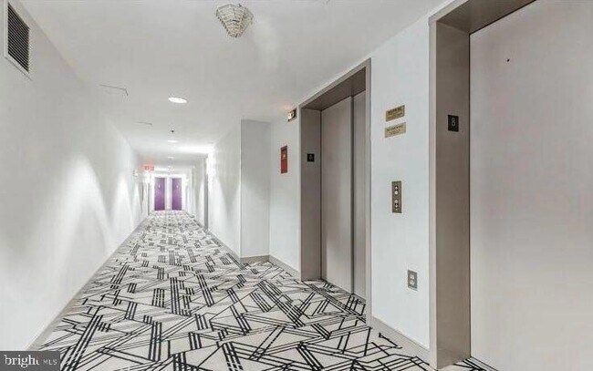 Building Photo - 1230 23rd St NW