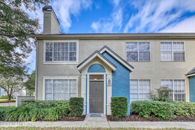 Building Photo - 13703 Richmond Park Dr N