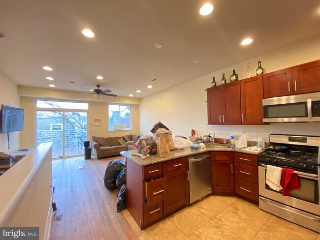 Building Photo - 2028 N 18th St