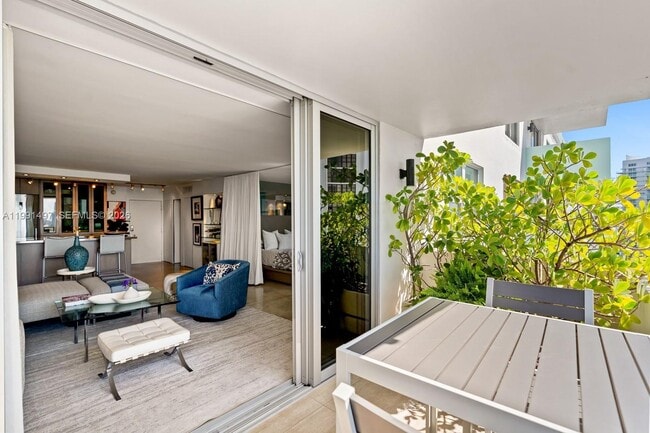 Building Photo - 5 Island Ave