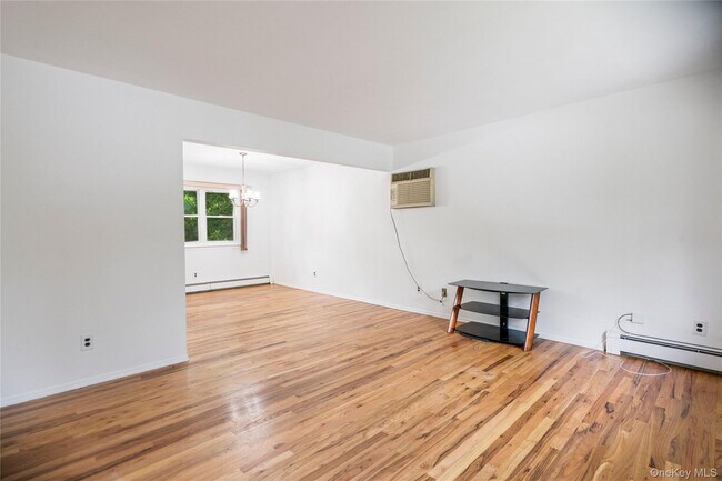 Building Photo - 39 Wolf hollow Rd