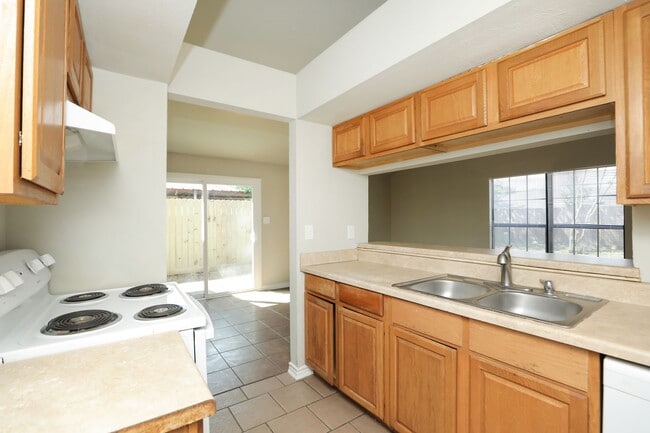 Building Photo - 24218 Jumping Jay Dr