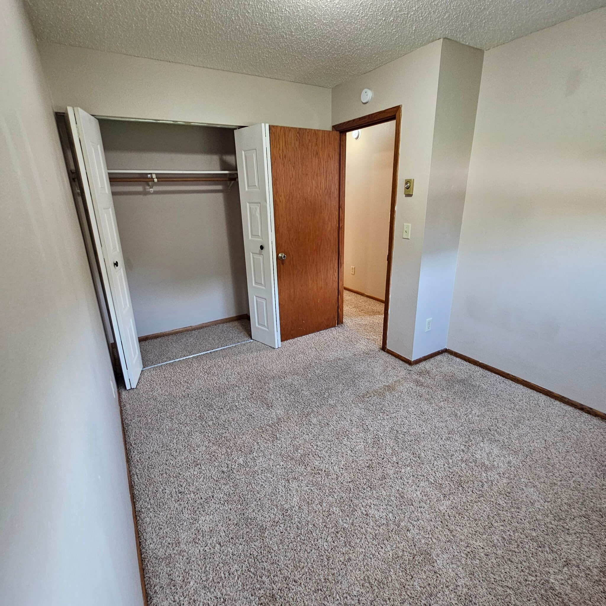 Bedroom 2 (photo 2) - 530 5th St E
