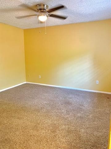 Building Photo - 717 Bluebonnet Dr