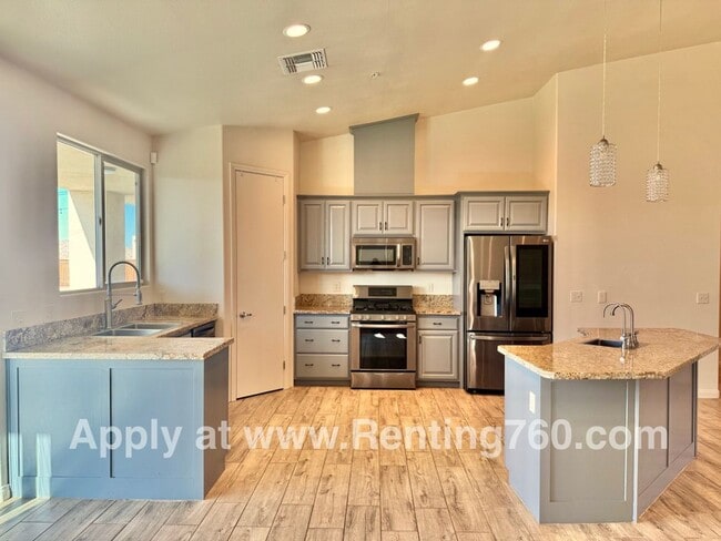 Building Photo - 4 Bedroom Home with Solar Panels and EV Ch...