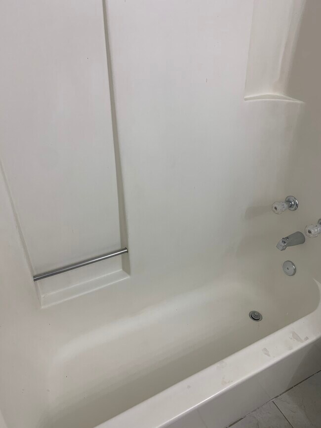 Building Photo - 1420 Menard St