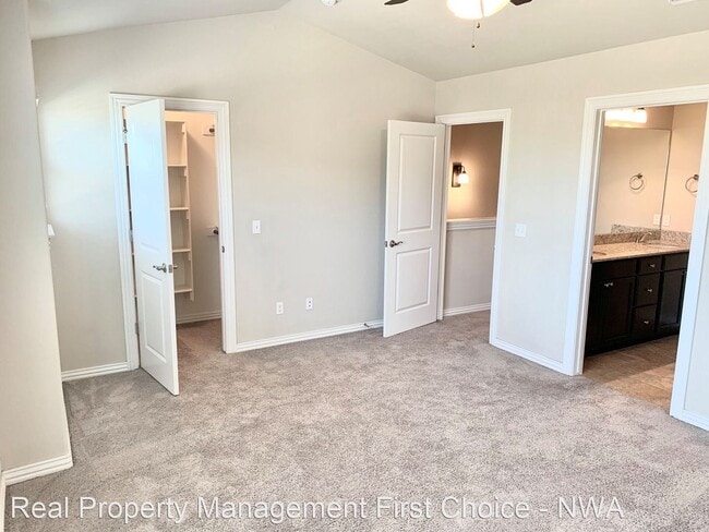 Building Photo - 3 br, 2.5 bath House - 2752 W Kilimanjaro Way