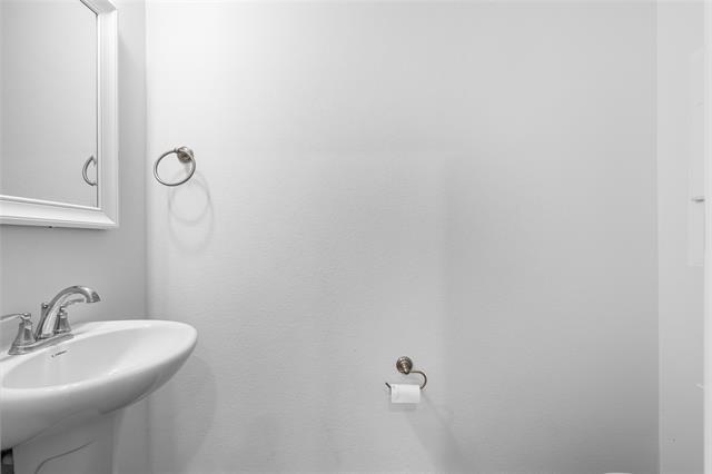 Building Photo - 2714 Parkview Pl