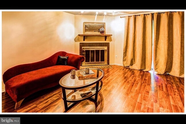 Building Photo - 26 Spring Glen Ct