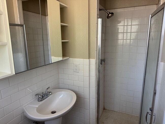 Building Photo - Charming 4 Bedroom Home Near UCCS and Palm...