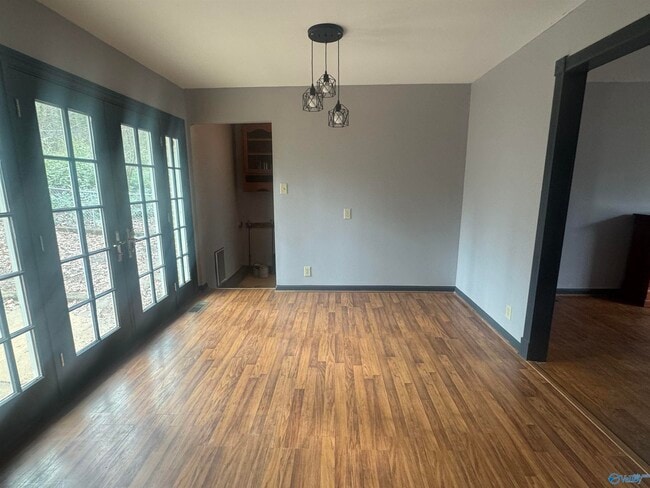 Building Photo - 9527 Hemlock Dr SE