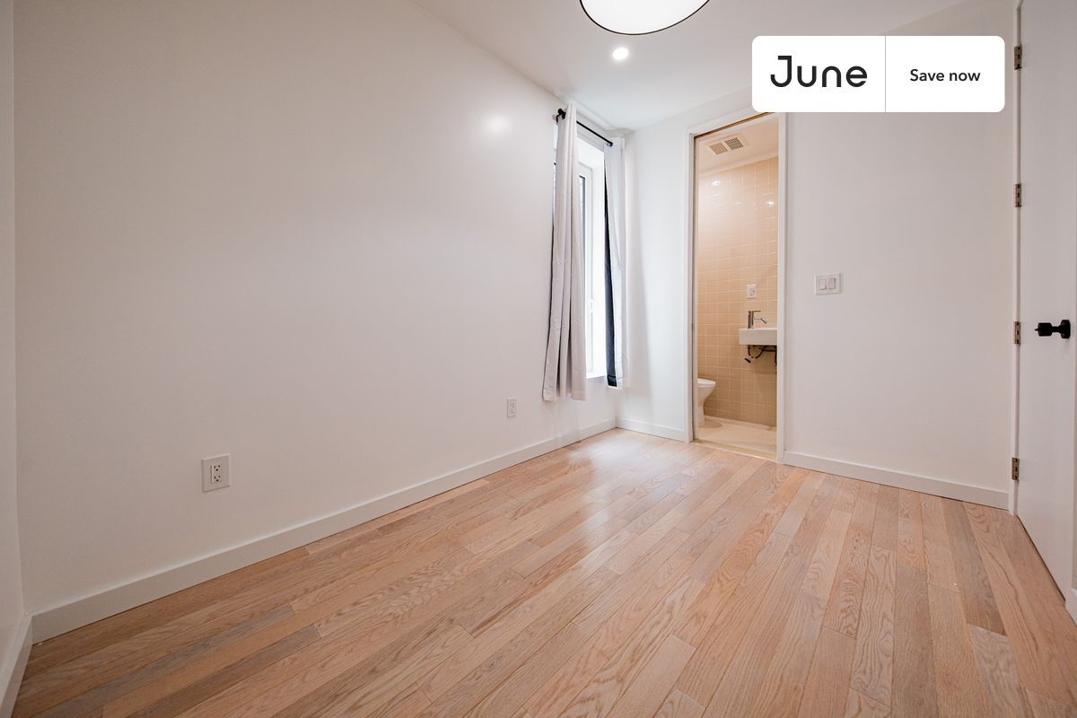 Building Photo - 624 E 17th St