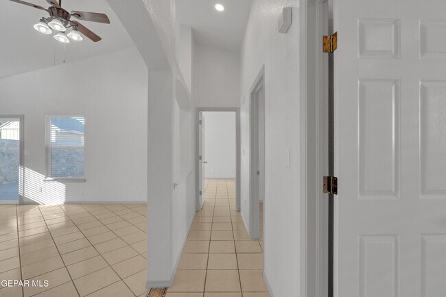 Building Photo - 12077 Castle Keep Cir